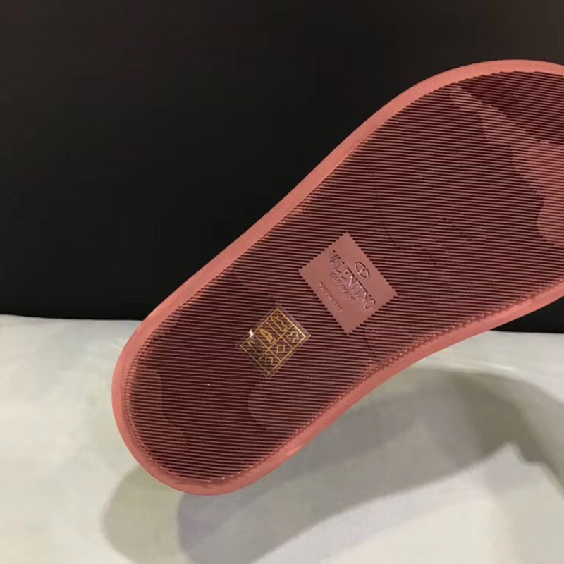 Valentino VLTN Slides