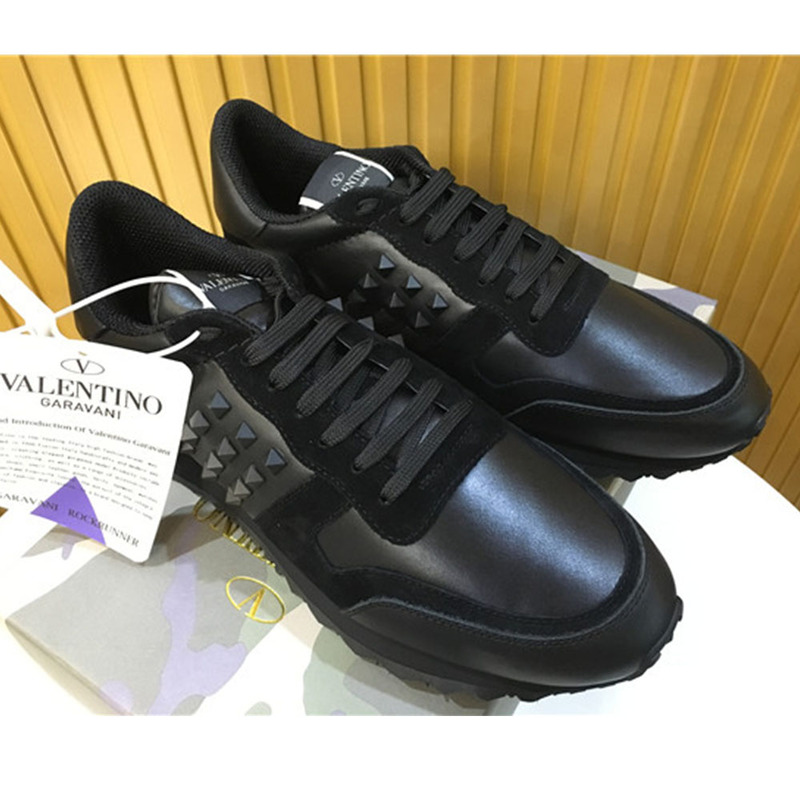 Valentino Garavani Rockrunner Black Sneaker In Calf Leather And Suede