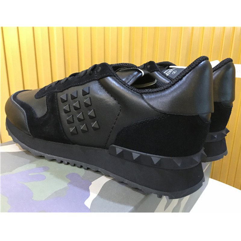 Valentino Garavani Rockrunner Black Sneaker In Calf Leather And Suede