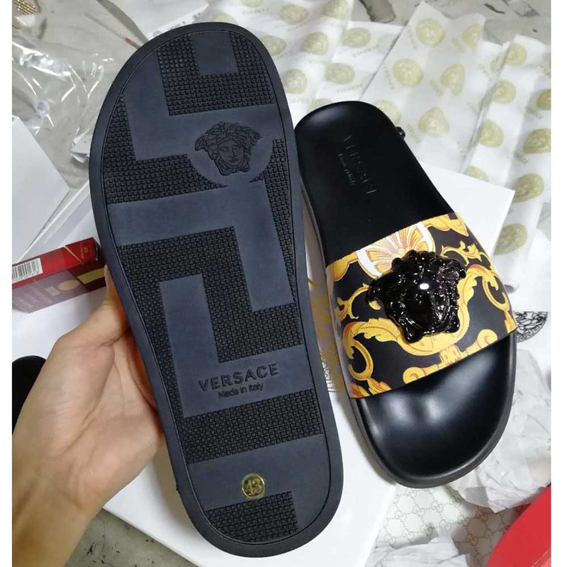 Versace Barocco Print Palazzo Slides