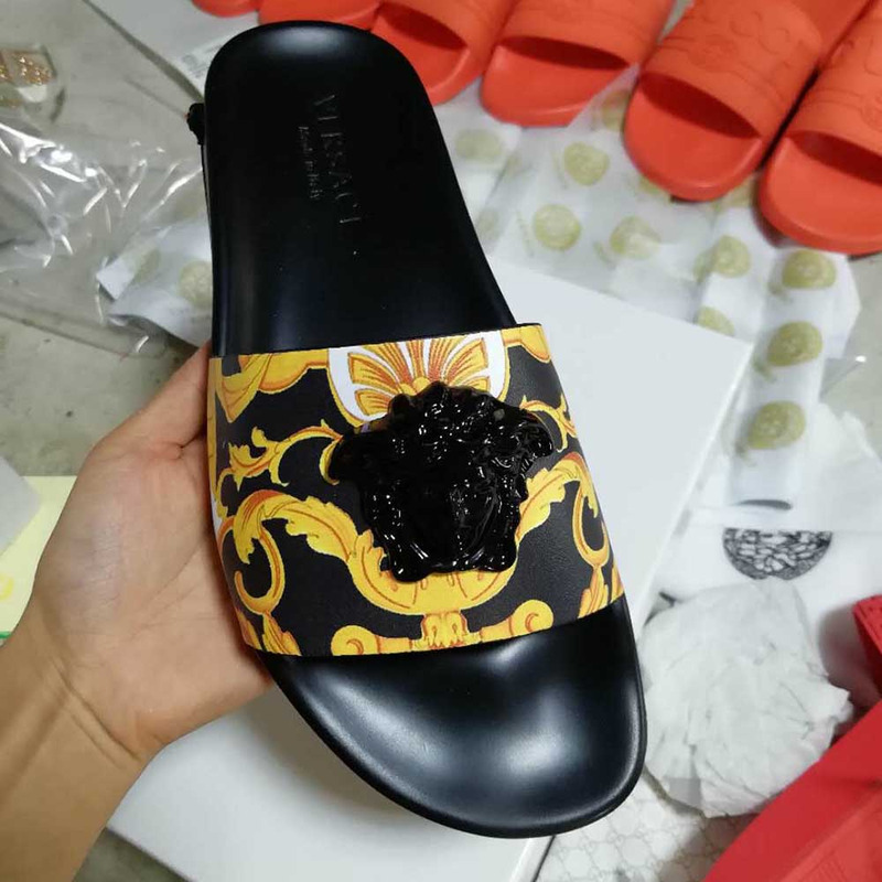 Versace Barocco Print Palazzo Slides