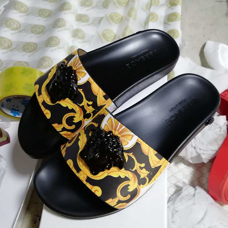 Versace Barocco Print Palazzo Slides