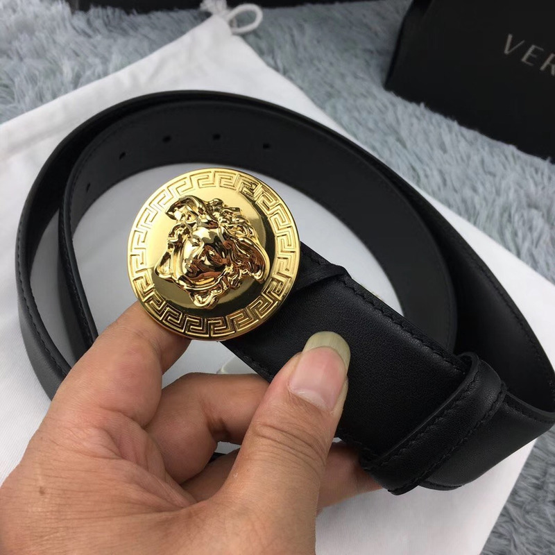 Versace Classic Medusa Leather Belt in Golden Buckle